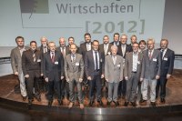 Gruppenfoto mit den Sponsoren der Veranstaltung (Quelle: C. Buck/ Stadt Heidelberg)